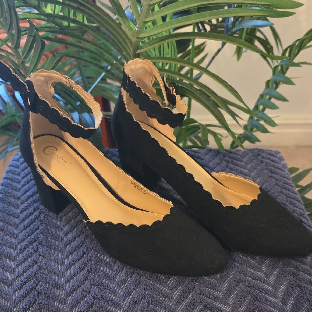 Comfort Plus by Predictions Black Heels